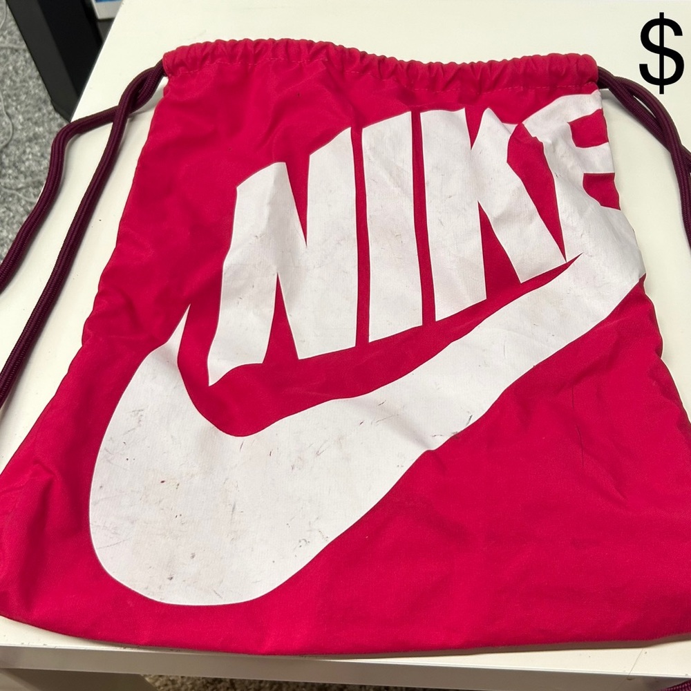 Nike drawstring bag